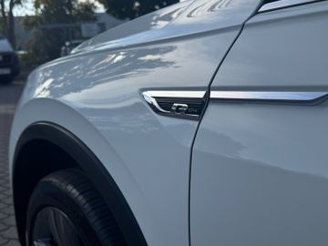 Volkswagen Tiguan - 12