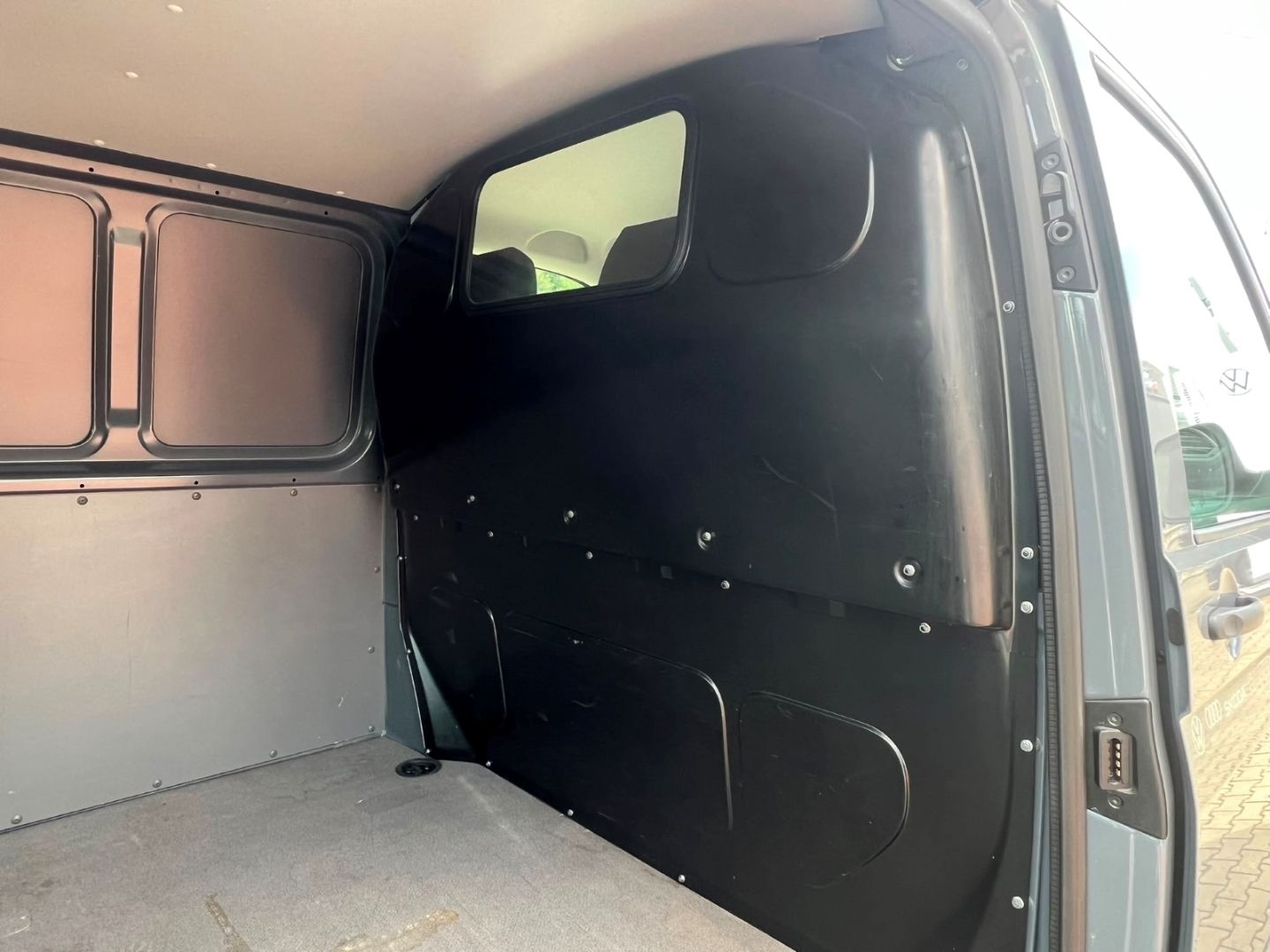 T6.1 Transporter 2.0TDI - KAMERA*AHK*KLIMA*APP!!