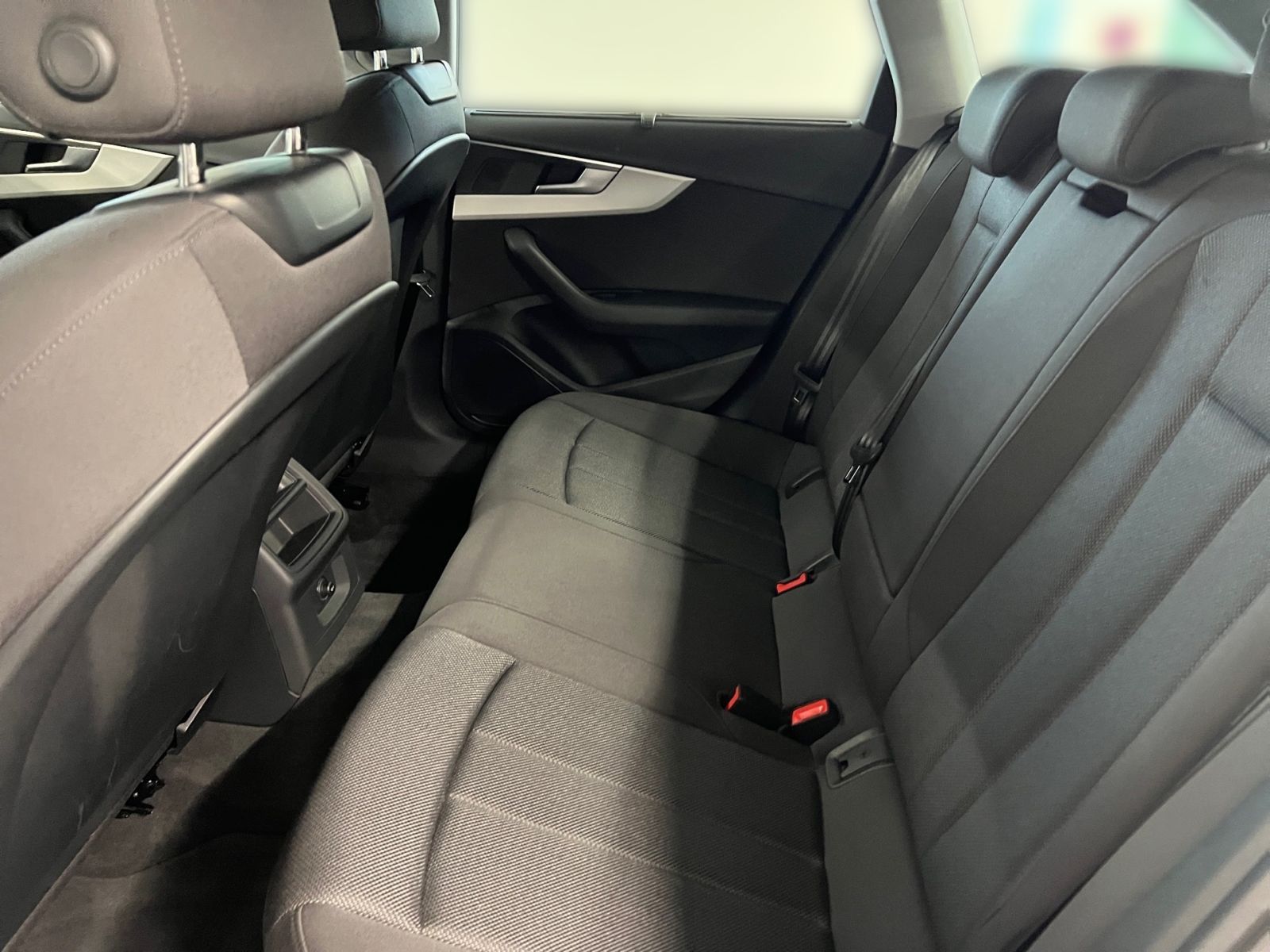 Audi A4 - Bild 10