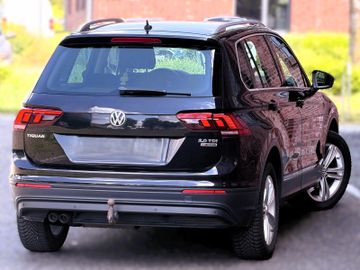 Volkswagen Tiguan - 1