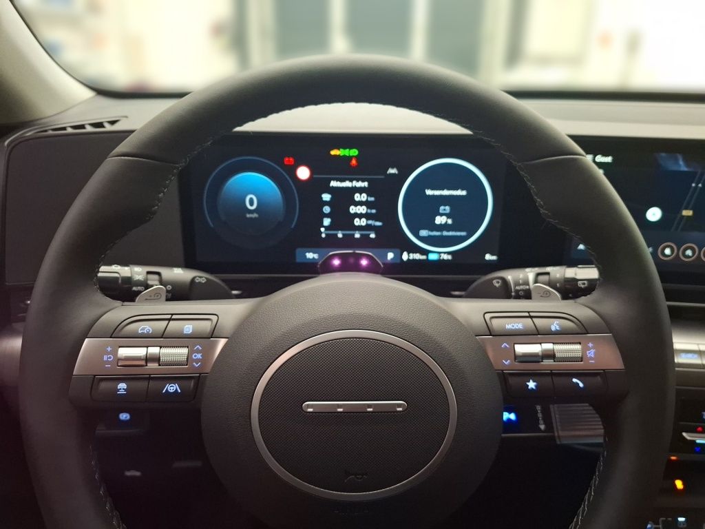 Fahrzeugabbildung Hyundai KONA EV 2WD 65kWh Trend 2xKlima ACC AUT Kam. PDC