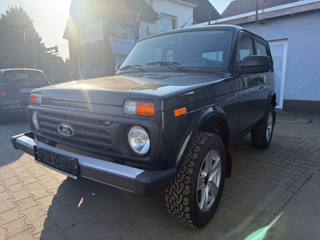 Lada Niva 4x4 LEGEND  Premium  2025 mit Extras