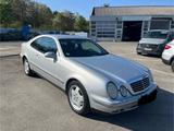 Mercedes-Benz Mercedes Benz CLK 200 mit Gasanlage - Mercedes-Benz CLK 200 Gebrauchtwagen in Stuttgart