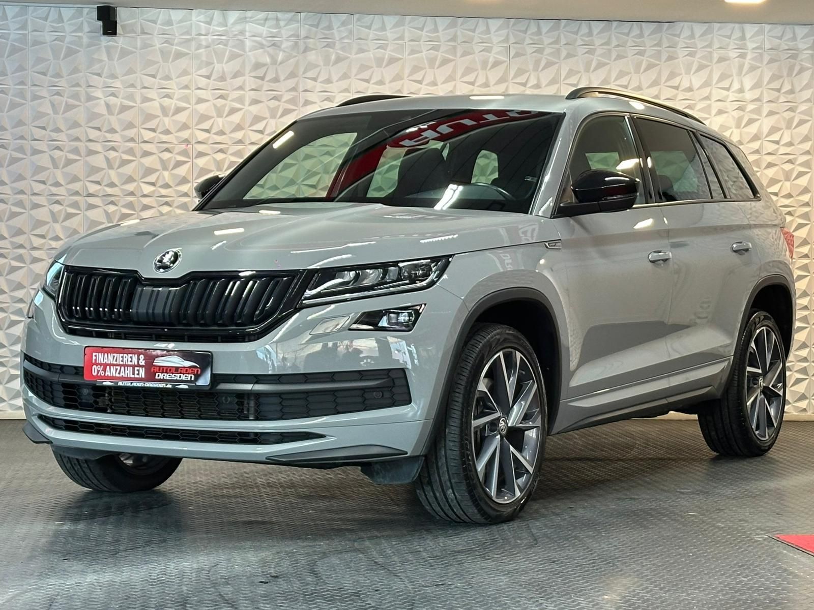 SKODA Kodiaq 2.0TDI SPORTLINE 4x4* LED#4xSHZ#LH#KEYLES - Image 4