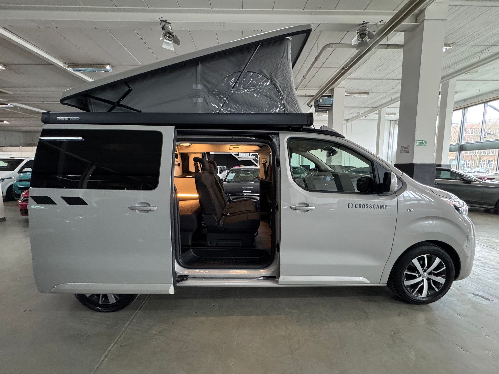 Fahrzeugabbildung Toyota DETHLEFFS CROSSCAMP FLEX 7-SITZER AUFSTELLDACH