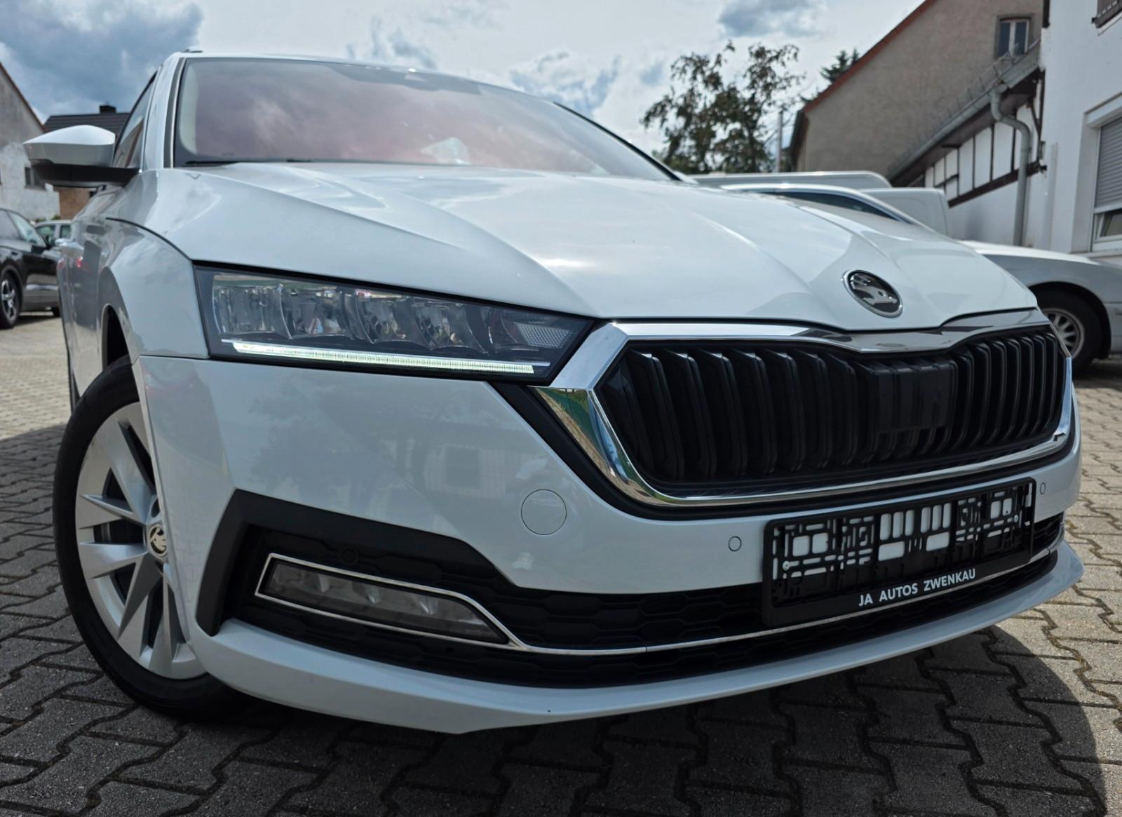 Skoda Octavia Combi Style 2.0TDI,DSG,LED,Shz,YouTube!!