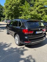 BMW X5 xDrive30d - 7-Sitzer - Scheckheft - Head-Up - BMW X5 in München