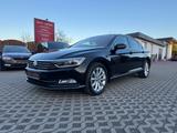 Volkswagen PassatLim.Highline,Klima,Sitzhz,Tempo,Navi,RCam. - VW Passat Gebrauchtwagen in Leipzig