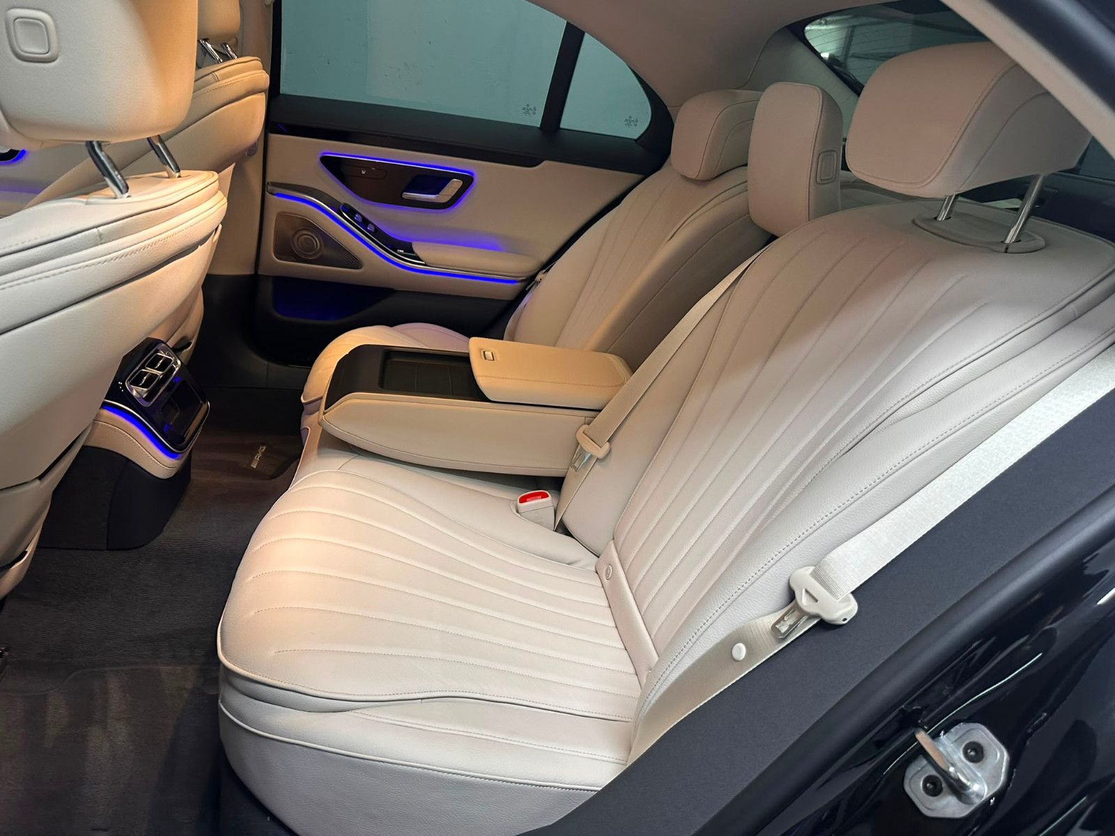 Fahrzeugabbildung Mercedes-Benz S 350 d AMG-LINE *PANO*HEADUP*3D*KEYGO*