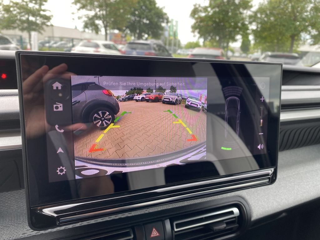 Fahrzeugabbildung Citroën e-C3 Aircross MAX *11 kW*Winter-Pak*Cam*Navi*