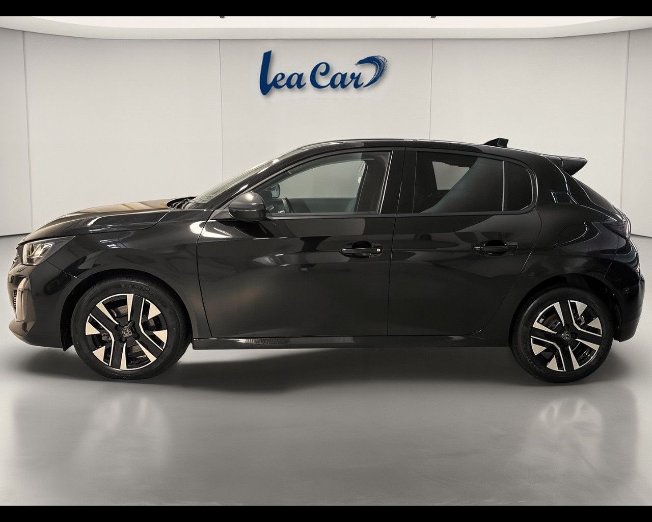 Peugeot PEUGEOT 208 II 2023 - 208 1.2 hybrid Allure 110c imagem 2
