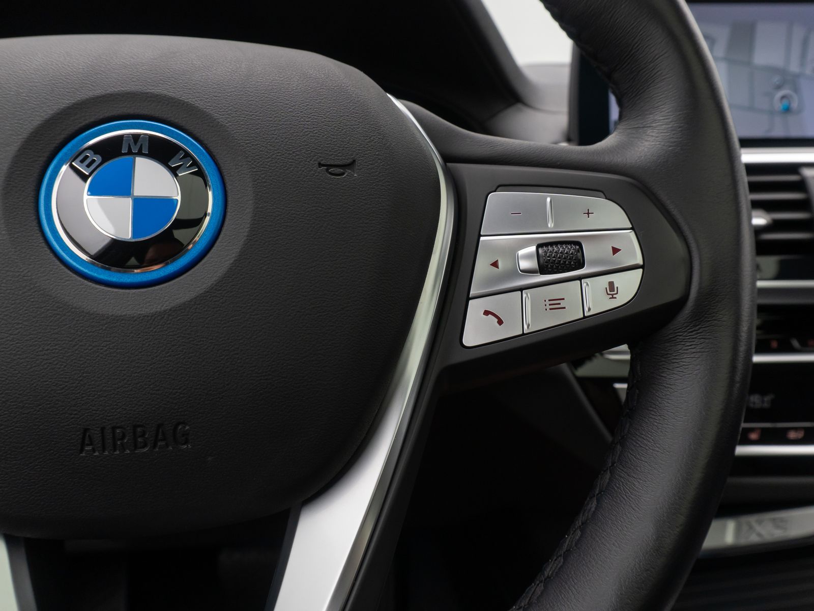 Fahrzeugabbildung BMW iX3 Impressive Panorama 360°HUD DAB H/K AHK 20"