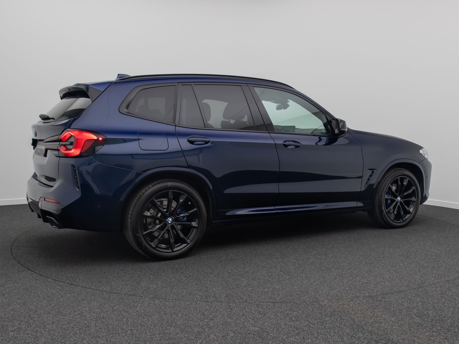 Fahrzeugabbildung BMW X3 M40i 360°Laser HUD DAB HiFi WLAN Komfort AHK
