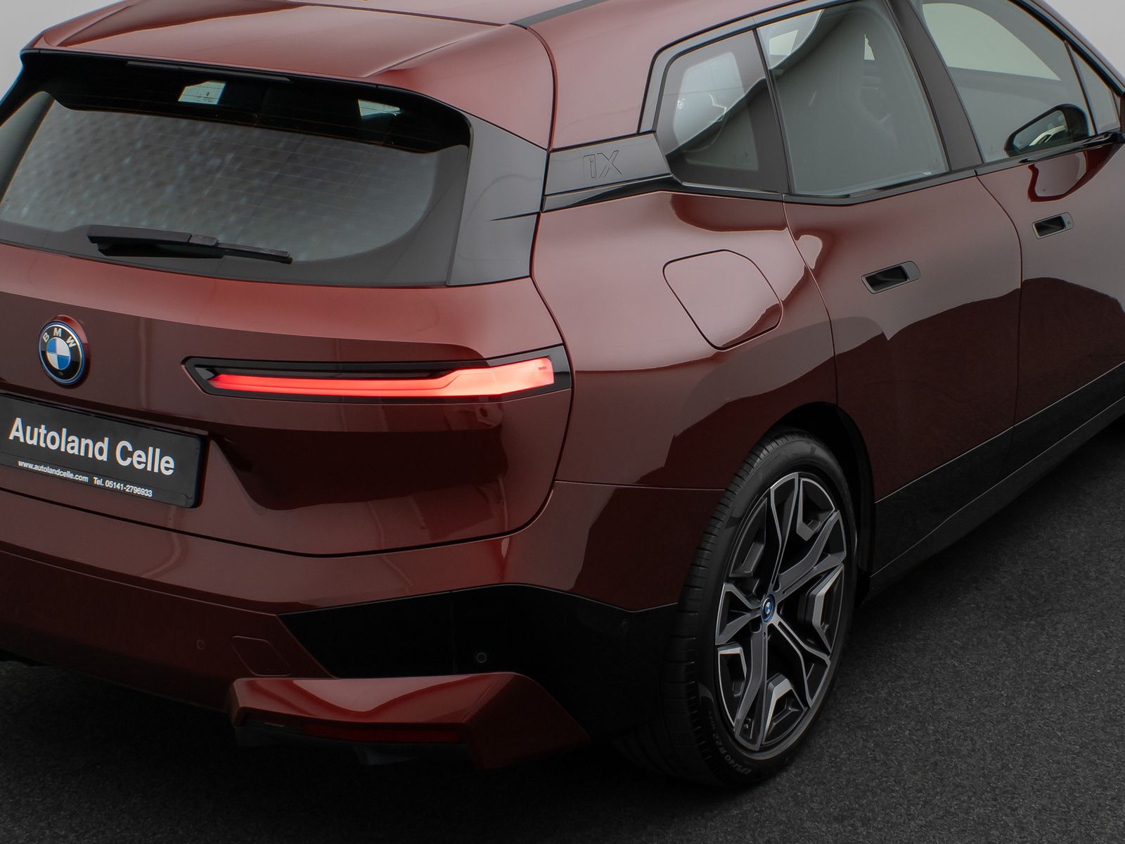 Fahrzeugabbildung BMW iX xD40 360° DAB H/K ACC Komfort Sport 22Zoll