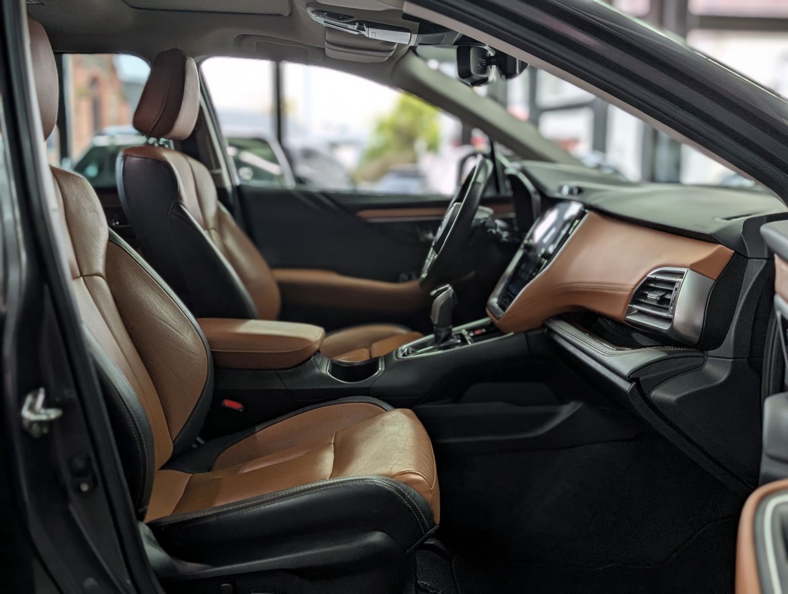 Fahrzeugabbildung Subaru Outback 2.5i Platinum EyeSight LED LEDER PANO TO