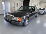 Mercedes-Benz E 300 W124 1Hd 100% Mercedes+Motorrevision+H Ken - Mercedes-Benz E 300 aus 1992