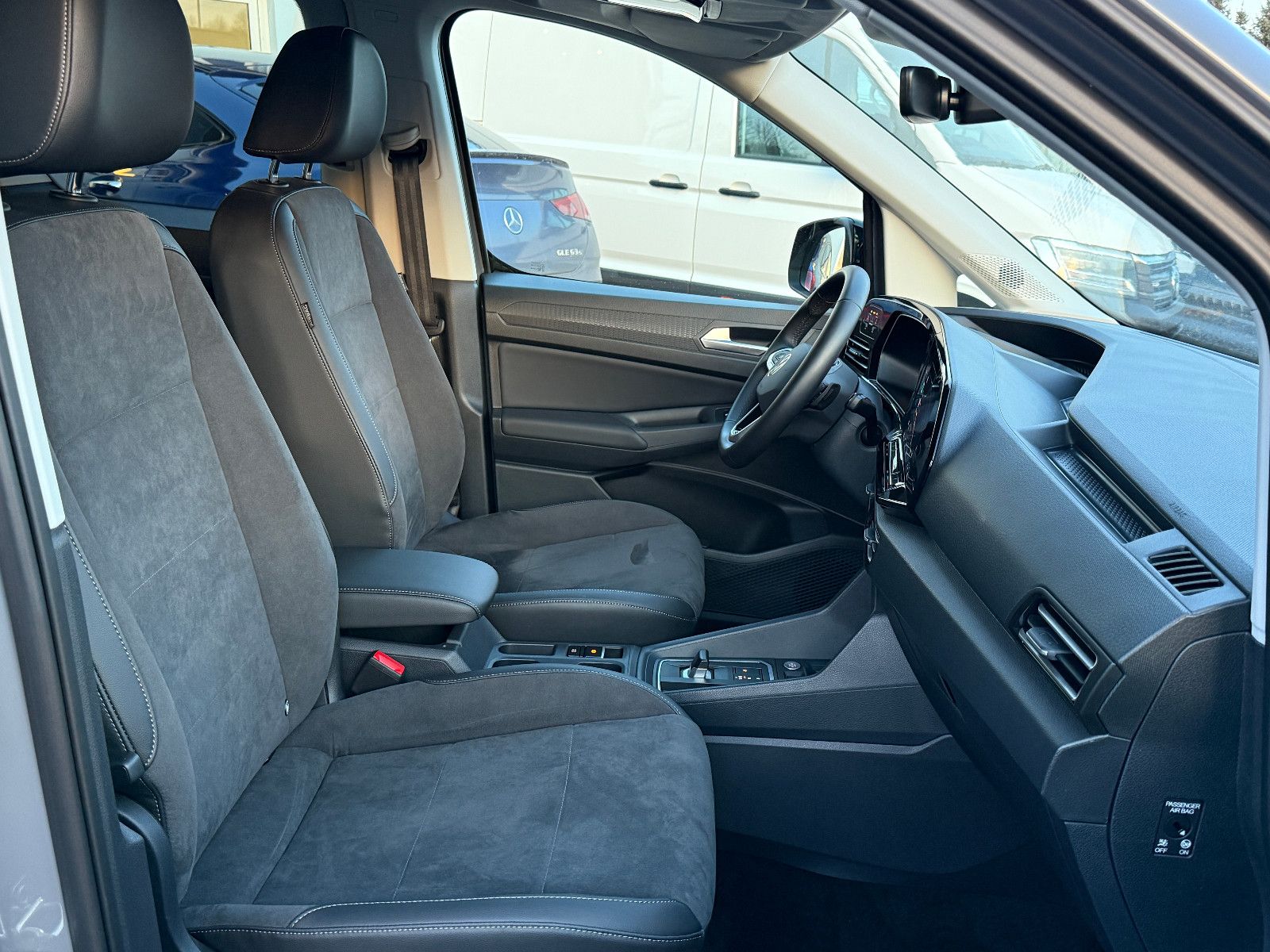 Fahrzeugabbildung Volkswagen Caddy Style TSI DSG ACC AHK Navi LED Kamera SHZ