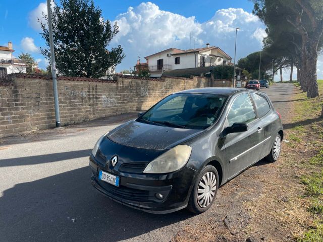 Renault Clio gpl neopatentati