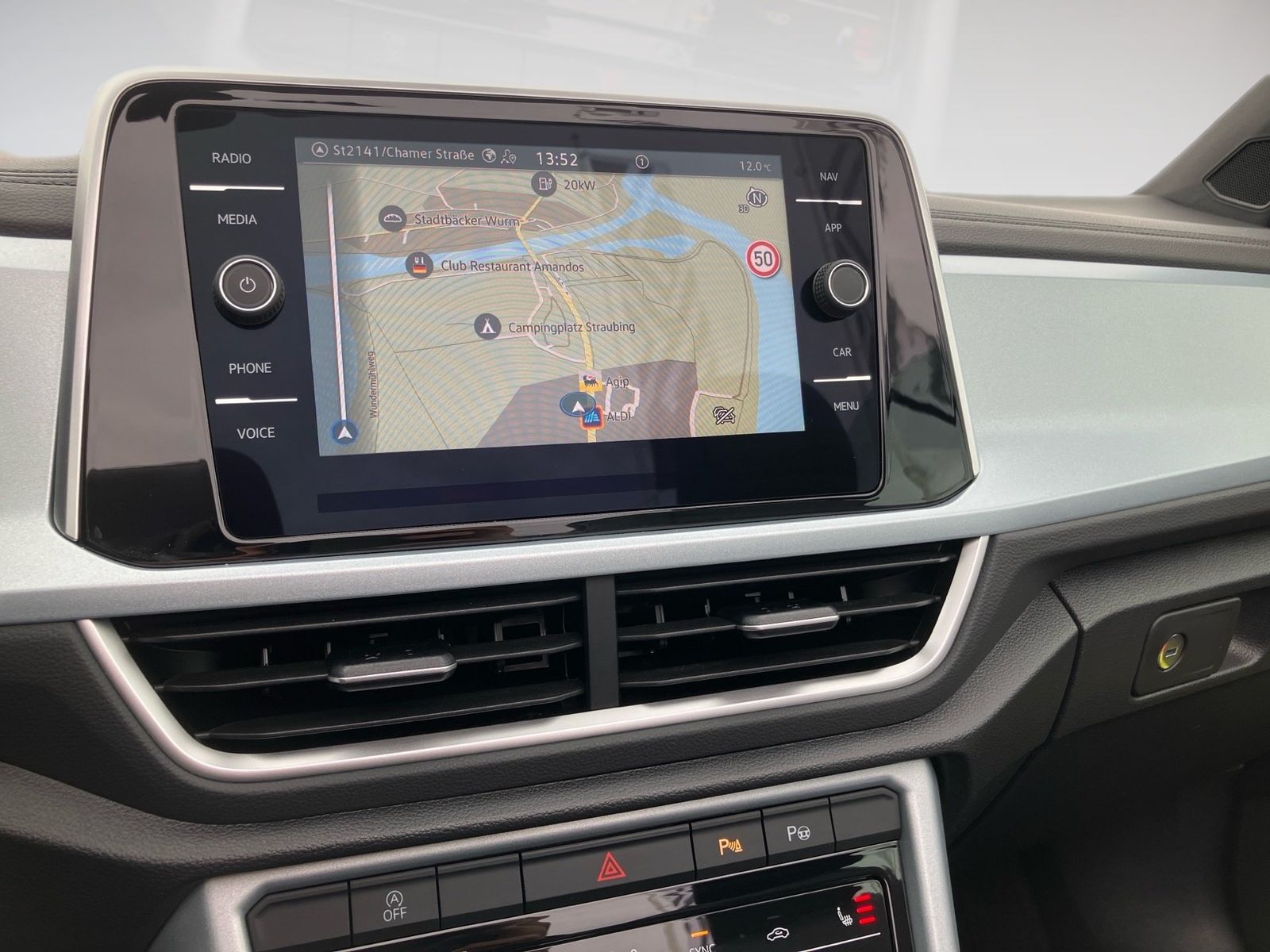 Volkswagen T-Roc - Bild 12