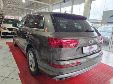 Audi Q7 - 7