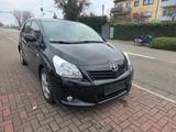 Toyota Verso Executive - schwarze Toyota Verso