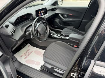Peugeot 2008 - 8