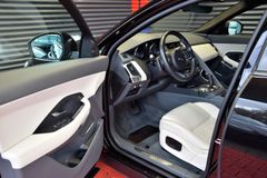 Fahrzeugabbildung Jaguar E-PACE  AWD Leder-Beige LED Kamera Mederian Ambi