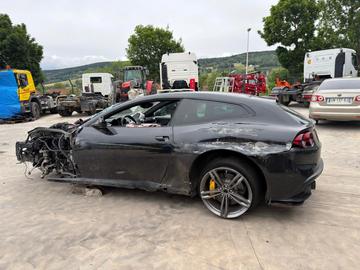 صورة 8 لـ 2017 Ferrari GTC4LUSSO