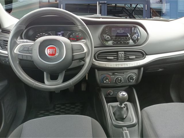 Fiat Tipo Pop 1.4 16V LM-FELGEN KLIMA  AHK PARKTRONIK