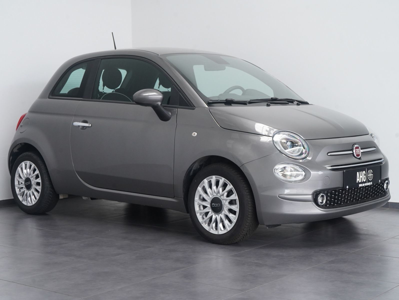 Fahrzeugabbildung Fiat 500 1.0 Mild Hybrid Lounge PDC/NAVI