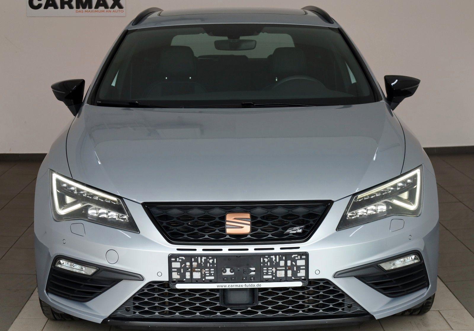 Fahrzeugabbildung SEAT Leon ST Cupra 300 4Dr.,T.Leder,Navi,Kamera,Panor