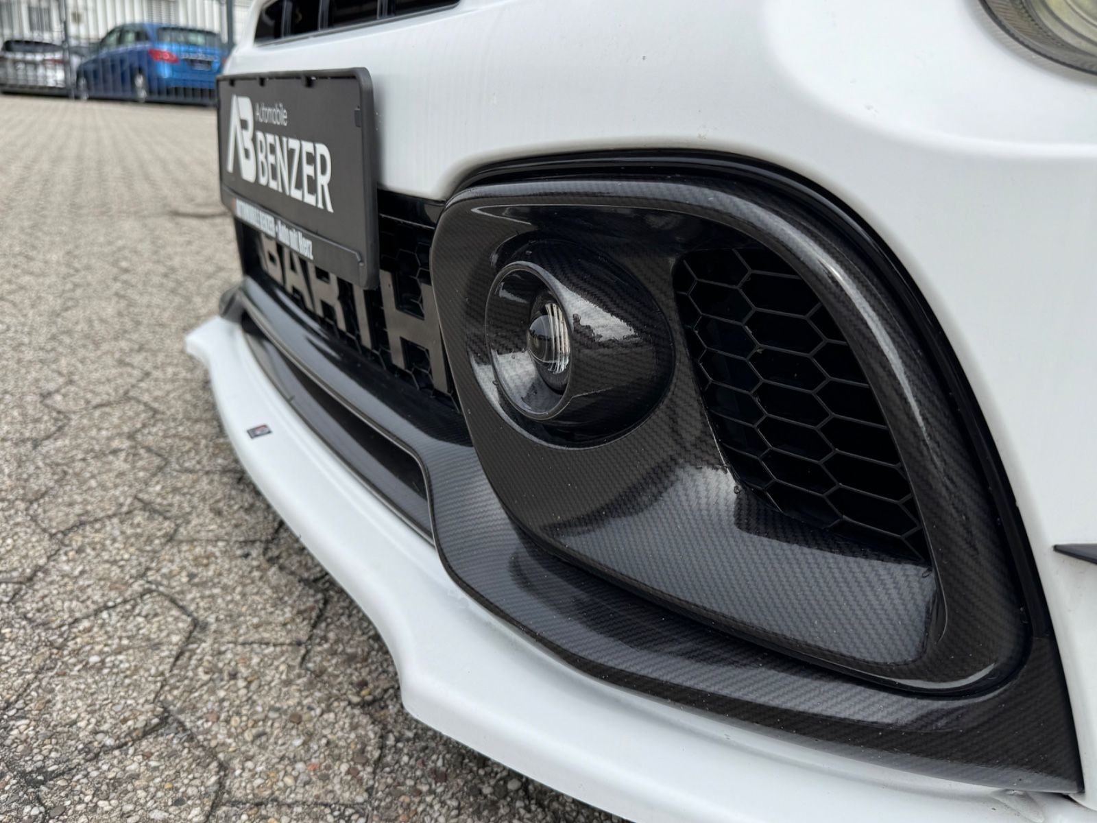 Fahrzeugabbildung Abarth 595 esseesse/CARBON/Akrapovic/MATT/Maxton-Design