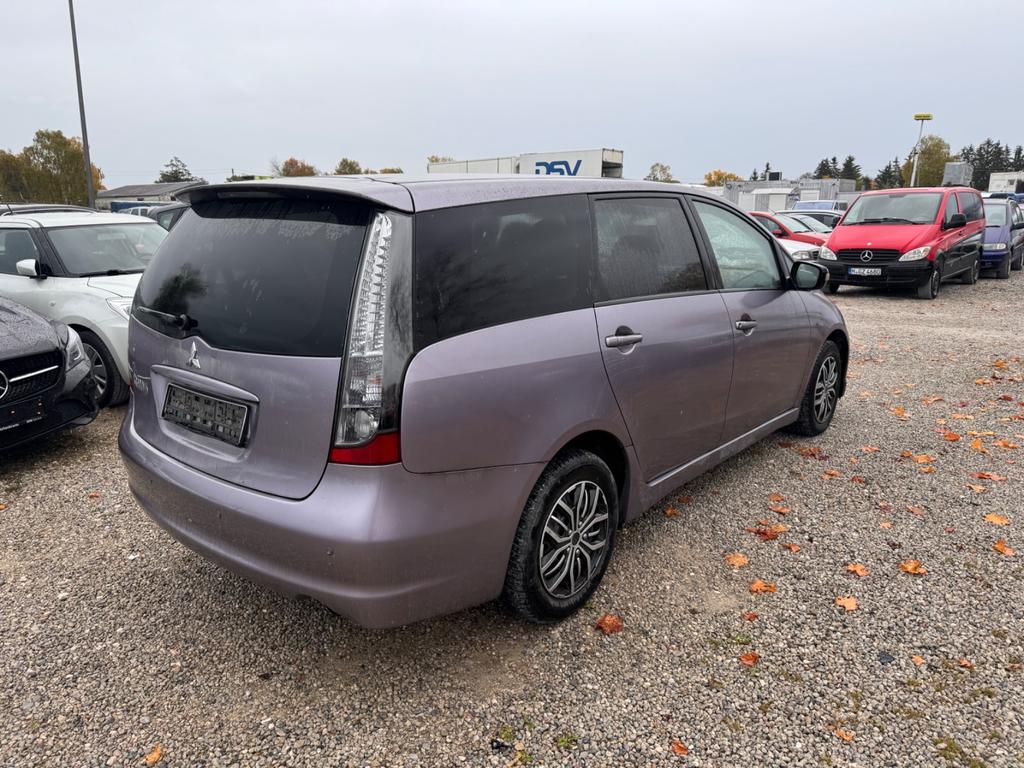 Mitsubishi Grandis