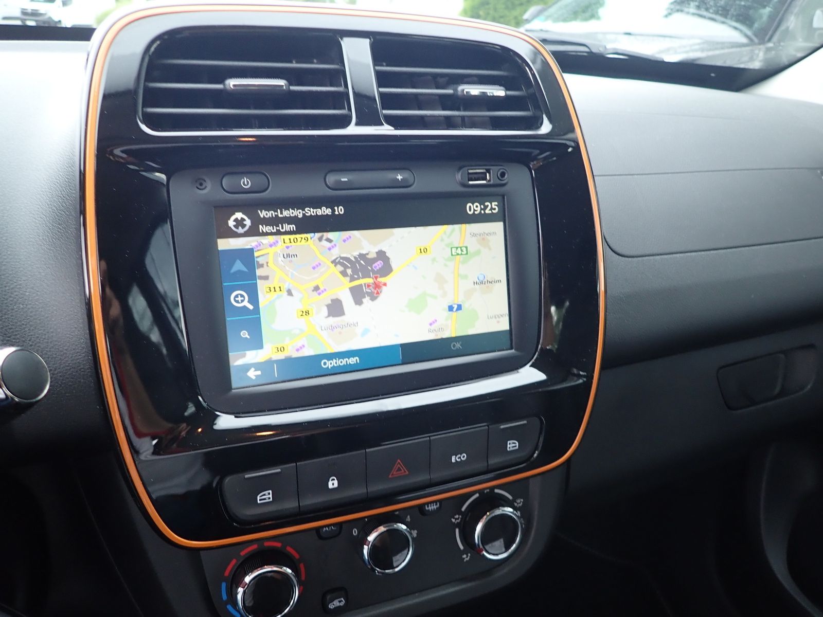 Fahrzeugabbildung Dacia Spring Electric Comfort Plus