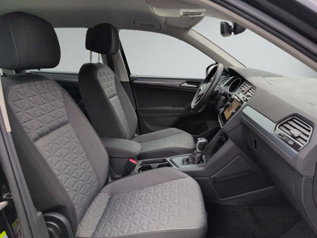 Tiguan 2.0 TDI DSG LED+NAVI+ACC+EINPARKH.+SITZH+