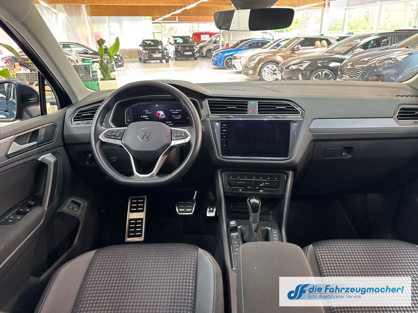 Fahrzeugabbildung Volkswagen Tiguan Active eHybrid Navi Digitales Cockpit 360