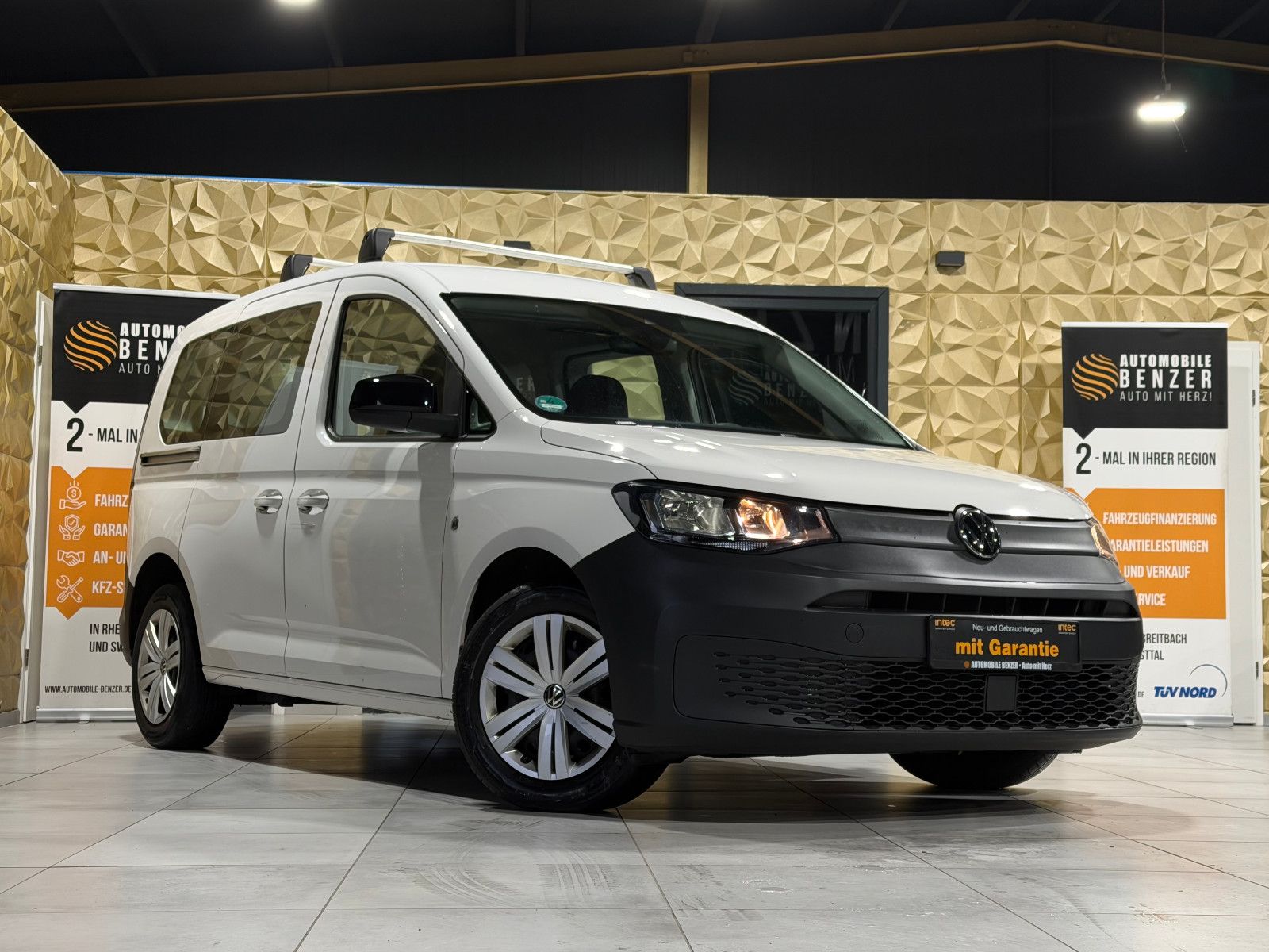 Fahrzeugabbildung Volkswagen Caddy /5-SITZER/BLUETOOTH/AUTO-HOLD/ACC