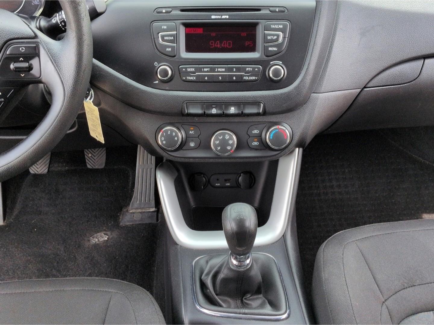 Kia Ceed_sw Sportswagon Attract 1.4*Klima CD-Radio