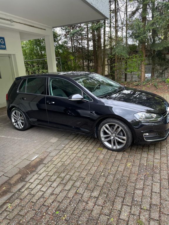 Image of Volkswagen Golf