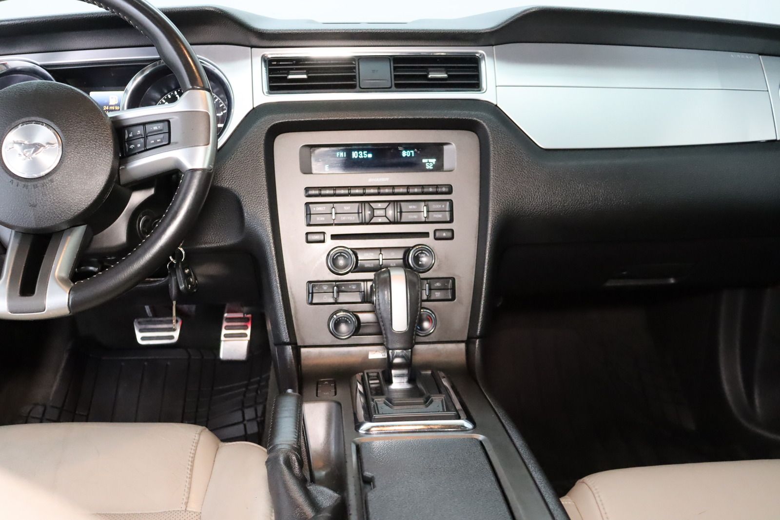 Fahrzeugabbildung Ford Mustang 3.7 V6 * HU/AU 10.27 * Top-Zustand