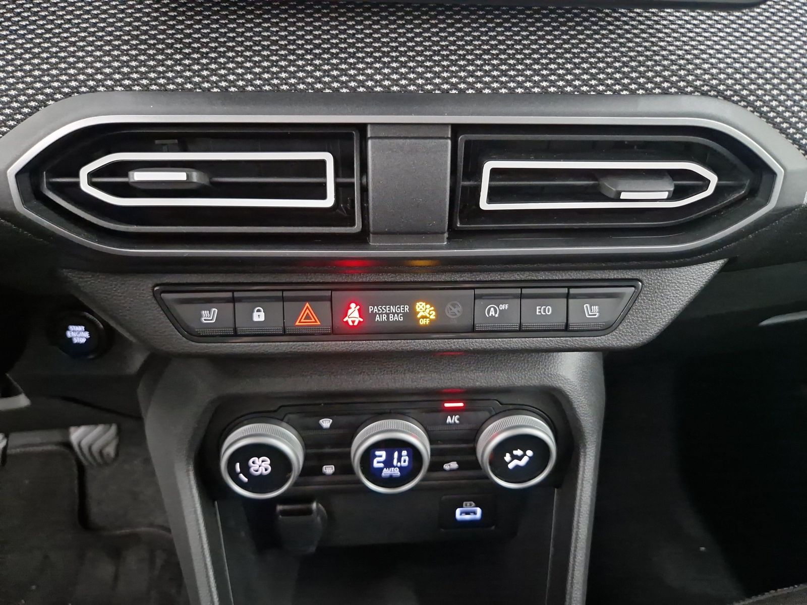 DACIA Jogger TCe 100 Eco-G Extreme+ Navi SHZ – Bild 18