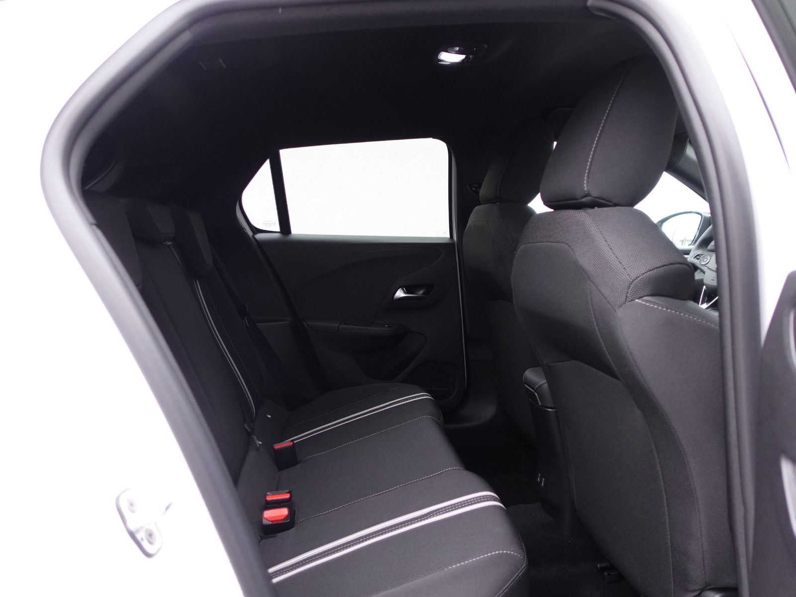 Fahrzeugabbildung Opel Corsa 1.2 Turbo GS Navi,Allwetter,Kamera,PDC,LED