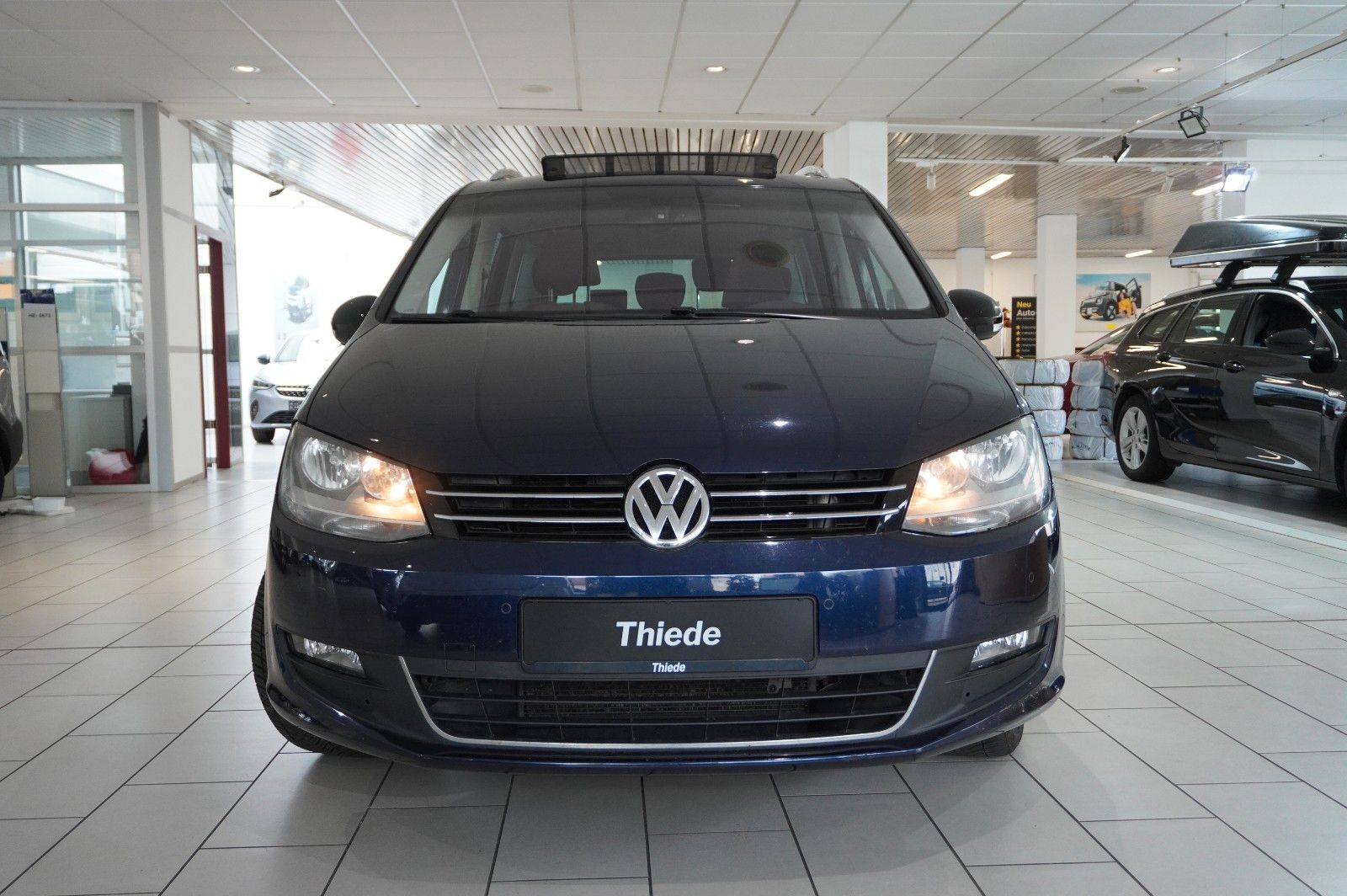 Fahrzeugabbildung Volkswagen Sharan 1.4 TSI STYLE 7-SITZE NAVI/PANO./SPORT/SH