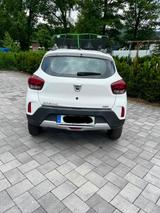 Dacia Spring Comfort - weiße Dacia Spring