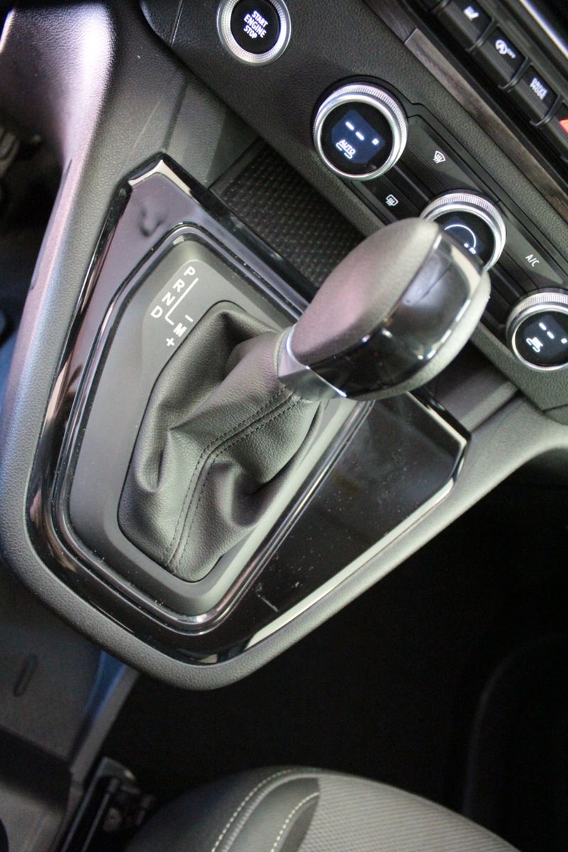 Fahrzeugabbildung Renault Kangoo Tce 130 EDC Techno*Sitzhzg*