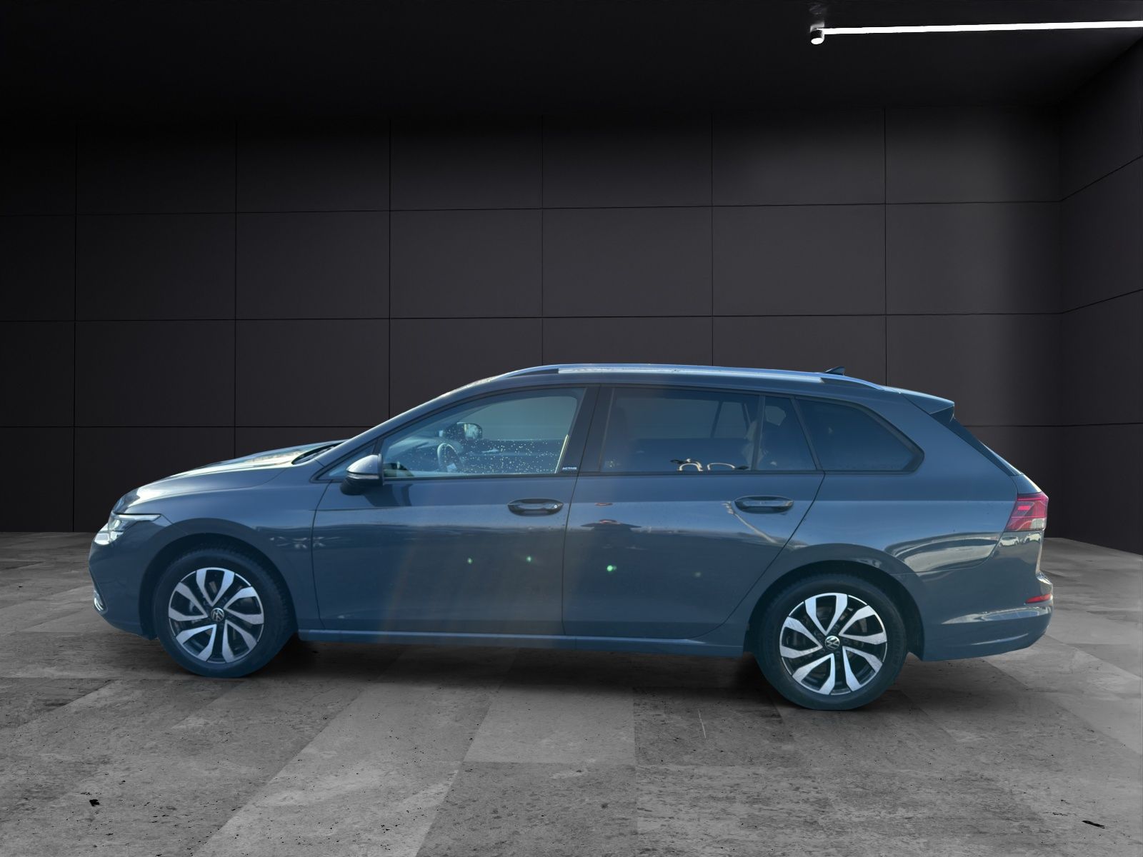 Fahrzeugabbildung Volkswagen Golf VIII Variant eTSI Active DSG LED ACC SH Nav