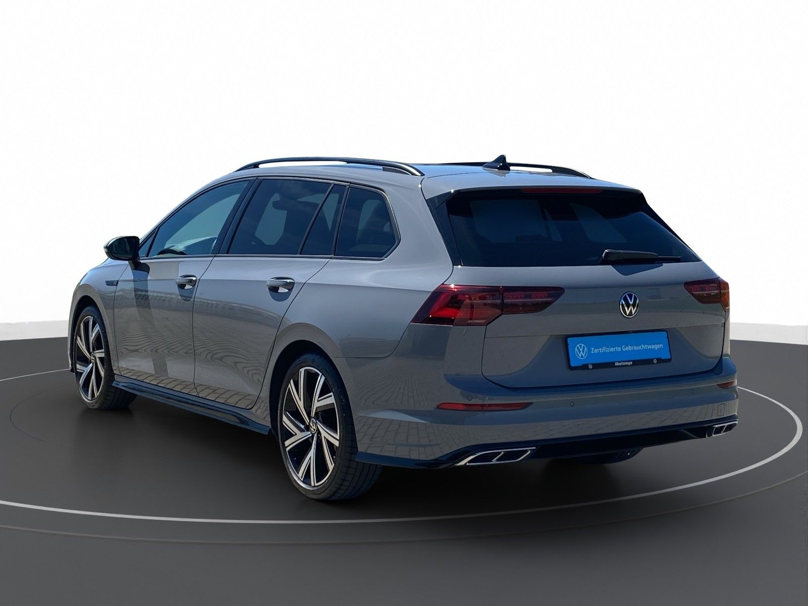 Volkswagen Golf VIII Variant 1.5 eTSI R-Line DSG PANORAMA foto 2
