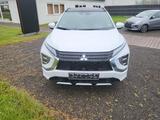 Mitsubishi Eclipse Cross 2.4 PLUG-IN HYBRID 4WD Top - Mitsubishi Eclipse Cross Top mit Hybrid-Antrieb (Benzin/Elektro)