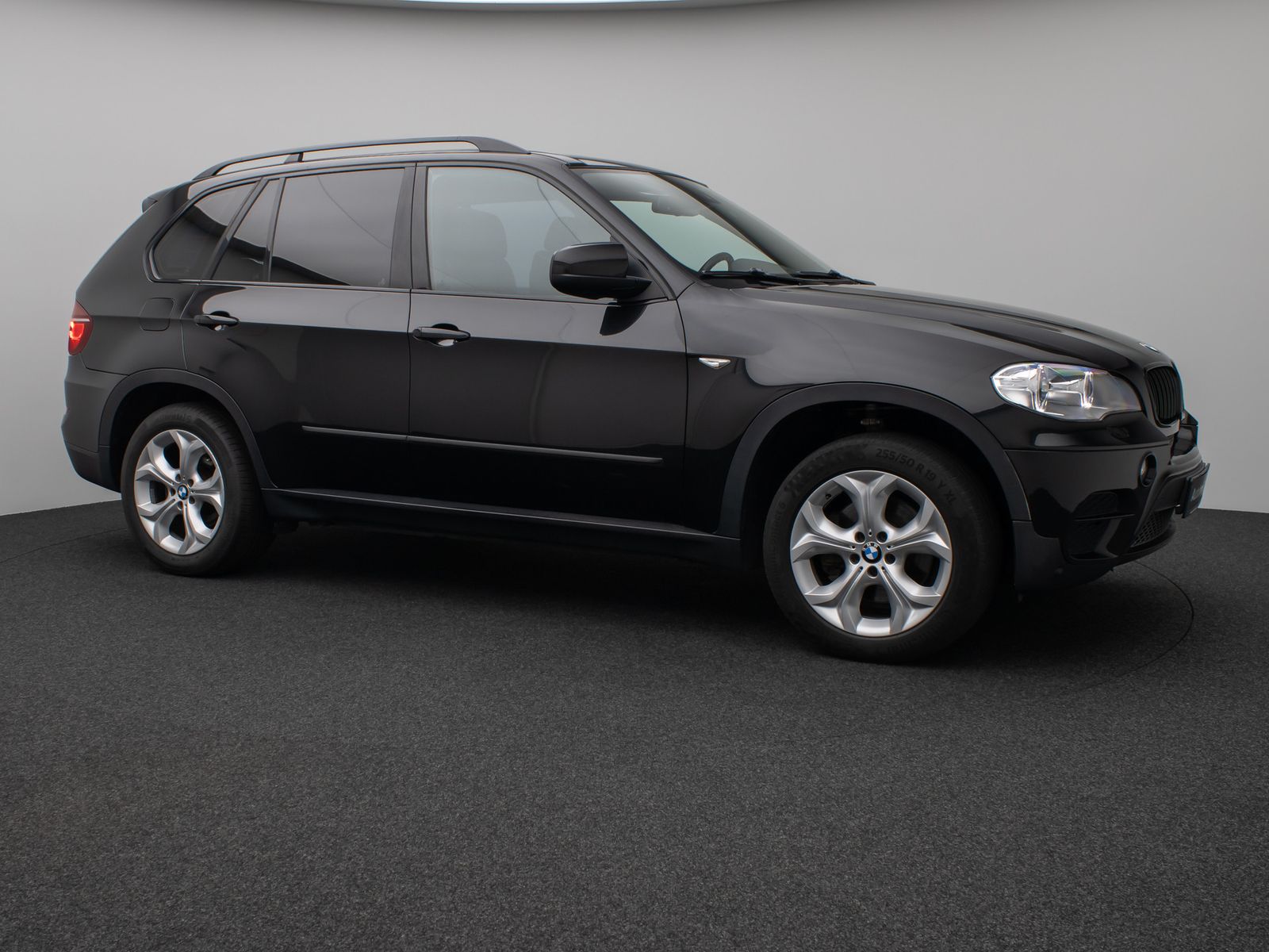 Fahrzeugabbildung BMW X5 xD40d Sport Panorama Kamera HUD HiFi SoftCL