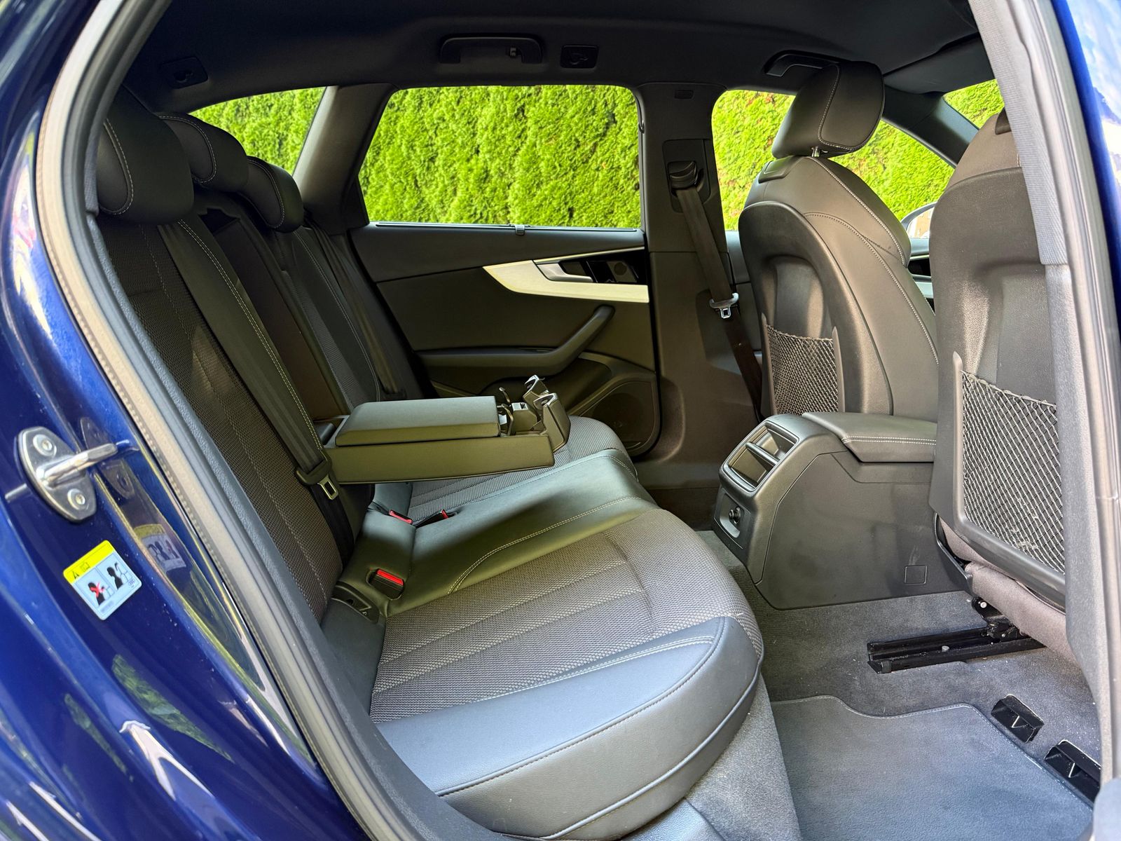 Fahrzeugabbildung Audi A4 Avant 40 TDI S-tr. S Line LED+NAV+KAM+SHZ+MFL
